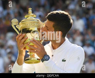 London, Gbr. 10.. Juli 2022. London Wimbledon Championships Day 10/07/2022 Novak Djokovic (SRB) gewinnt das Finale der Herren-Singles Credit: Roger Parker/Alamy Live News Stockfoto