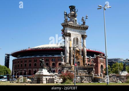 Plaça d'Espanya mit der Plaza de Toros de las Arenas, Barcelona Catalunya Spanien Stockfoto