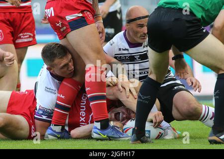 St James Park, Newcastle, Newcastle upon Tyne, Großbritannien. 10.. Juli 2022. Betfred Super League - Magic Weekend Hull KR vs Hull FC Jimmy Keinhorst von Hull Kingston Rovers erzielt den Versuch gegen Hull FC Credit: Touchlinepics/Alamy Live News Stockfoto