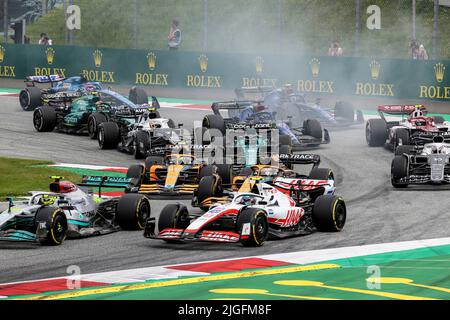 Start, #44 Lewis Hamilton (GBR, Mercedes-AMG Petronas F1 Team), #47 Mick Schumacher (DEU, Haas F1 Team), #4 Lando Norris (GBR, McLaren F1 Team), #3 Daniel Ricciardo (AUS, McLaren F1 Team), Stockfoto