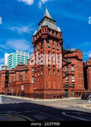 UCL Cruciform Building University College London. Ursprünglich wurde das North London Hospital 1906 eröffnet. Beherbergt das Wolfson Institute for Biomedical Research. Stockfoto