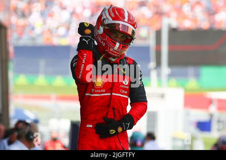 #16 Charles Leclerc Scuderia Ferrari feiert nach dem Gewinn des österreichischen GP, 6-10. Juli 2022 auf der Red Bull Ring-Strecke, Formel-1-Weltmeisterschaft 2022. 10/07/2022 Foto Federico Basile/Insidefoto Kredit: Insidefoto srl/Alamy Live News Stockfoto