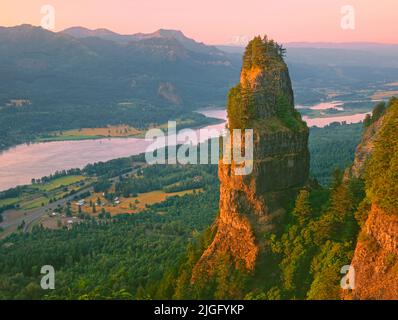 St. Peters Dome, Columbia River Gorge, Oregon Stockfoto