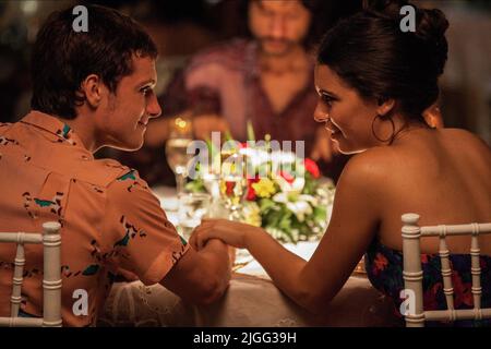 JOSH HUTCHERSON, CLAUDIA TRAISAC, ESCOBAR: PARADISE LOST, 2014 Stockfoto