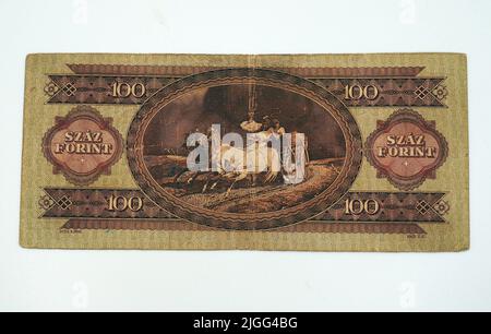 Alte hundert HUF-Banknote (1949-1998), Gemälde von Károly Lotz: 'Flucht vor dem Gewitter', ungarischer Forint, Ungarn, Magyarország, Europa Stockfoto