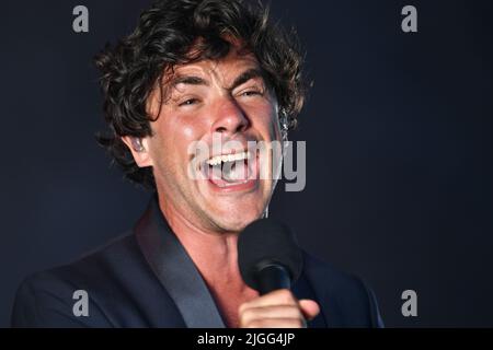 Jack Savoretti tritt beim Henley Festival in Henley-on-Thames, Oxfordshire, auf. Bilddatum: Sonntag, 10. Juli 2022. Stockfoto