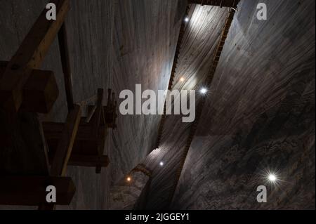 Die Salzmine Slanic Prahova, 1 Stunden von Bukarest entfernt, ist wegen der Extraktion geschlossen, ist aber aufgrund der reinen Luft ein beliebtes medizinisches Touristenziel. Stockfoto