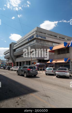 Zahnarzt Bürogebäude in Mexiko. Viele Amerikaner besuchen für billige Zahnpflege. Stockfoto