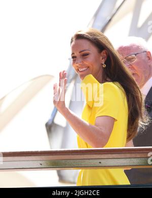 Wimbledon, Großbritannien. 09.. Juli 2022. Kate Middleton (Catherine), die Herzogin von Cambridge, kommt zum Tennis. Wimbledon Day Thirteen, Ladies Final Day, Wimbledon, London, Großbritannien, Am 9. Juli 2022. Kredit: Paul Marriott/Alamy Live Nachrichten Stockfoto