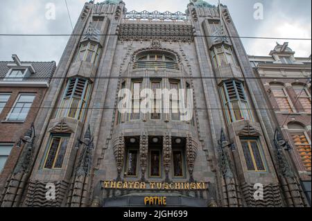 Pathe Tuschinski Movie Theatre In Amsterdam, Niederlande 9-7-2022 Stockfoto