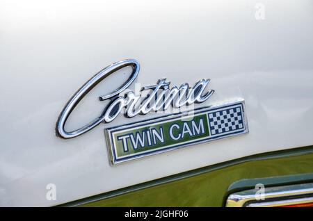 Nahaufnahme auf der Rückseite eines Ford Cortina aus dem Jahr 1968, die darauf verweise, dass dieses Auto eine Doppelkamera hatte. Gesehen hier auf der „The „The The The The“ Motor Show in Reading, Großbritannien Stockfoto