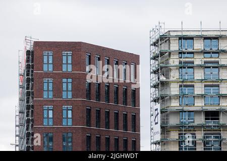 Köln, Deutschland. 11.. Juli 2022. Im Stadtteil Braunsfeld entsteht das neue Bürogebäude „Ovum“. Quelle: Rolf Vennenbernd/dpa/Alamy Live News Stockfoto