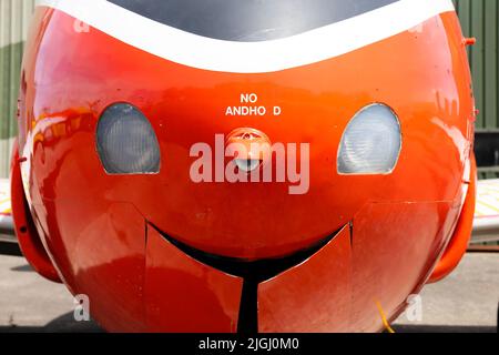 Fröhliches, lächelndes Gesicht auf einem Trainingsjet von Hunting Percival BAC Jet Provost, das im Yorkshire Air Museum in Elvington, Yorks, ausgestellt ist Stockfoto