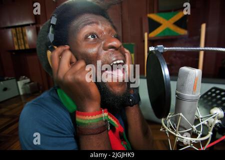 Jamaika, Kingston.Tuff Gong Studios wurde von Bob Marley gegründet und gehört nun seiner Frau Rita Marley. Viele jamaikanische und ausländische Künstler haben ihre r Stockfoto