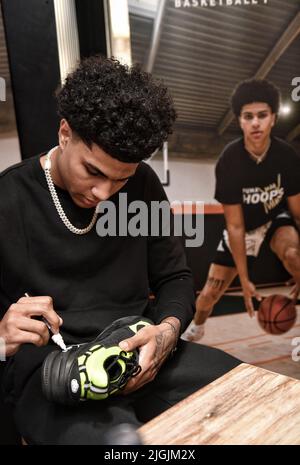 Killian Hayes NBA-Spieler bei Airness in Paris Stockfoto