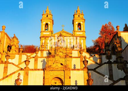 BOM Jesus do monte, barocke Kirche mit Blick auf den Sonnenuntergang, Braga, Portugal Stockfoto
