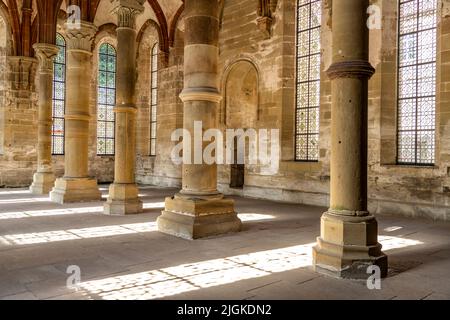 Herrenrefektorium Innenraum, Kloster Maulbronn, Maulbronn, Baden-Württemberg, Deutschland | Mönchsrefektorium, Klosterinnenraum Maulbronn Stockfoto