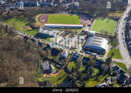 Luftaufnahme, Jahnstadion sportpark und Dieter-Renz-Halle im Südwesten von Bottrop, Ruhrgebiet, Nordrhein-Westfalen, Deutschland, Bottrop, D Stockfoto