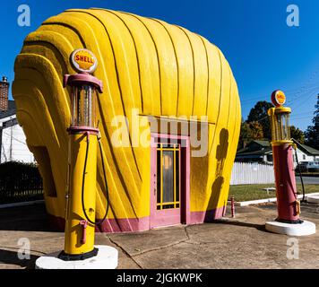 Historische Tankstelle im historischen Viertel Waghton-Belview von Winston-Salem, North Carolina, USA Stockfoto