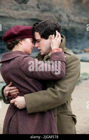 ALICIA VIKANDER, KIT HARINGTON, TESTAMENT DER JUGEND, 2014 Stockfoto