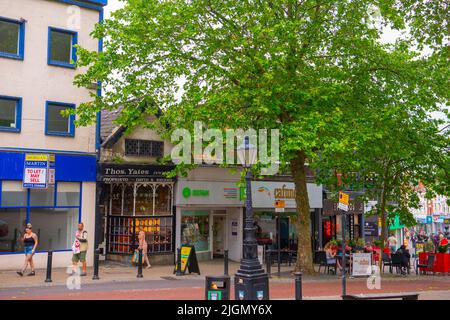 Historisches Geschäftsgebäude Cheapside am Preston Flag Market im historischen Stadtzentrum von Preston, Lancashire, Großbritannien. Stockfoto