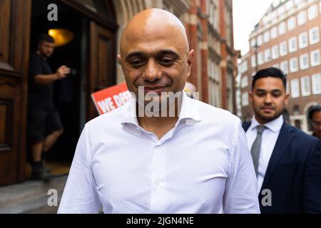 London, Großbritannien. 11.. Juli 2022. Der Kandidat der konservativen Parteiführung, Sajid Javid, scheidet aus, nachdem er seine Kampagne in London gestartet hatte. Der Zeitplan für den Wettbewerb, um Boris Johnsons Nachfolger als konservativen Führer zu finden, wurde heute vom Ausschuss für 1922 beschlossen, wobei bis zum 5.. September ein neuer Premierminister gewählt werden soll. (Foto von Tejas Sandhu/SOPA Images/Sipa USA) Quelle: SIPA USA/Alamy Live News Stockfoto