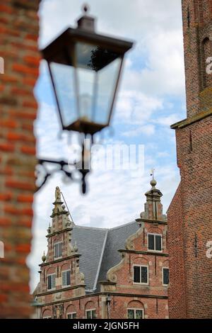 Nahaufnahme des Stadhuis (Rathaus) in De Rijp, Alkmaar, Nordholland, Niederlande Stockfoto