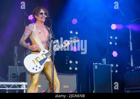 Justin Hawkins of the Darkness beim Cornbury Festival, Great Tew, Oxford, Großbritannien. 8. Juli 2022 Stockfoto