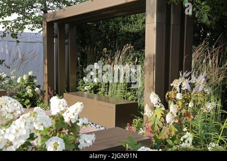 Macmillan Legacy Garden (Sean A Pritchard, Silbermedaille), Show Garden, RHS Hampton Court Palace Garden Festival 2022, London, England, Großbritannien, Europa Stockfoto