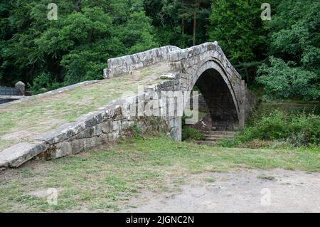 In ganz Großbritannien - Beggars Bridge, Glaisdale, in der Nähe von Whitby, North Yorkshire, Großbritannien Stockfoto