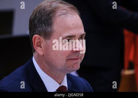 Brüssel, Belgien. 12.. Juli 2022. Der Finanzminister Nicolai Wammen kommt am 12. Juli 2022 zu einer Ratsversammlung für Wirtschaft und Finanzen (ECOFIN) nach Brüssel, Belgien. Kredit: ALEXANDROS MICHAILIDIS/Alamy Live Nachrichten Stockfoto