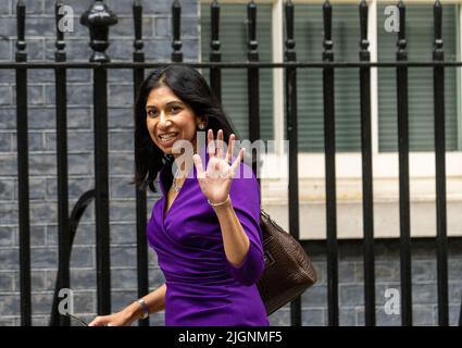 London, Großbritannien. 12.. Juli 2022. Suella Braverman, Generalanwältin, kommt zu einer Kabinettssitzung in der Downing Street 10 in London an. Kredit: Ian Davidson/Alamy Live Nachrichten Stockfoto