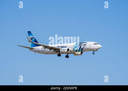 El Prat, Spanien, 8, Juli 2022. Flugzeuge landen. Quelle: JG/Alamy Live News Stockfoto