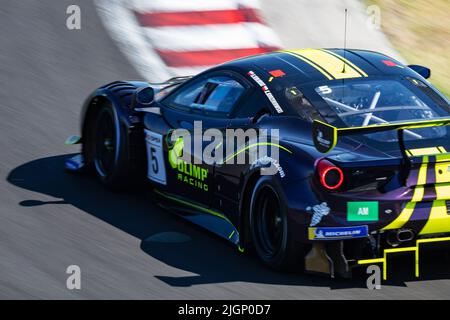 Mogyorod, Ungarn - 9. Juli 2022: International GT Open. Ferrari 488 GT3. Motorsport und Rennen. Sportwagen und Supersportwagen. Grand prix und Rennen. Aktion P Stockfoto