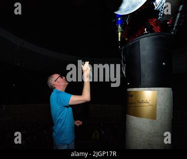 Zeigt eine astronomische Beobachtung im Assumpció Català-Teleskop, dem ersten Teleskop, das nach einer Frau in Europa benannt wurde, im Montsec-Observatorium Stockfoto