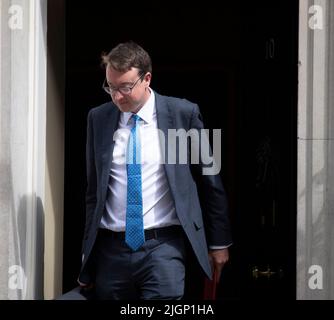 Downing Street, London, Großbritannien. 12. Juli 2022. Simon Clarke MP, Chief Secretary of the Treasury in Downing Street für wöchentliche Kabinettssitzung. Quelle: Malcolm Park/Alamy Live News Stockfoto