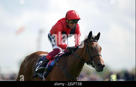 Aktenfoto vom 11-05-2022 von Emily Upjohn unter Frankie Dettori. Epsom One-Two Tuesday und Emily Upjohn gehören zu den 11 Stutfohlen, die am Samstag im Curragh noch immer um die Juddmonte Irish Oaks kämpfen. Ausgabedatum: Dienstag, 12. Juli 2022. Stockfoto