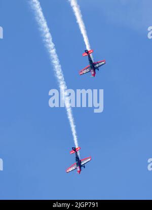 Das Blades Aerobatic Team präsentiert eine großartige, aufregende Show im Southport Air Sow, Southport, Merseyside, Großbritannien Stockfoto