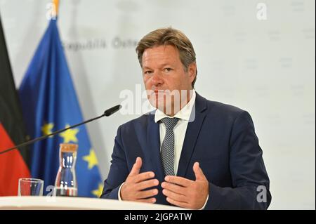 Wien, Österreich. 12. Juli 2022 Pressekonferenz mit Robert Habeck, Vizekanzler der Bundesrepublik Deutschland im Bundesministerium für Kunst, Kultur, Öffentlichen Dienst und Sport in Wien. Stockfoto