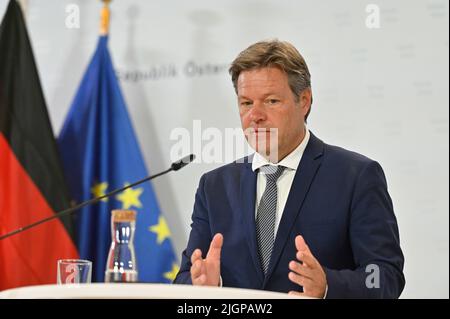 Wien, Österreich. 12. Juli 2022 Pressekonferenz mit Robert Habeck, Vizekanzler der Bundesrepublik Deutschland im Bundesministerium für Kunst, Kultur, Öffentlichen Dienst und Sport in Wien. Stockfoto