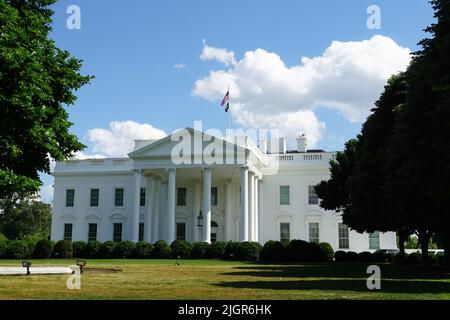 Weißes Haus, die Nordfassade mit einem Säulenportikus mit Blick auf Lafayette Square, Washington, District of Columbia, USA, Nordamerika Stockfoto