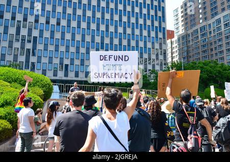 Die Aktivistengruppen, die sich auf dem Cadman Plaza versammeln, um Gerechtigkeit für Abtreibung in New York City zu fordern Stockfoto