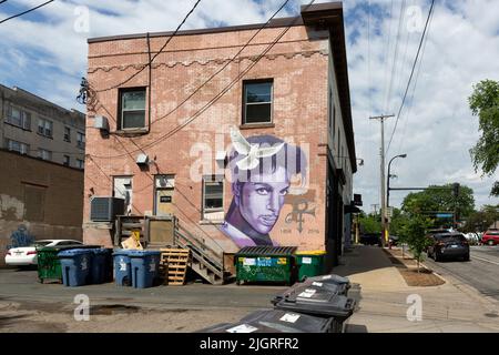 Spray bemalte Wandbild Porträt von amerikanischen Sänger, Songwriter, Musiker, Plattenproduzent, Tänzer, Und Schauspieler Prince in Uptown Minneapolis, Minnesota. Stockfoto