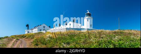 Lizard Lighthouse und Housel Bay Cliffs, Lizard, Helston, Cornwall, England Stockfoto