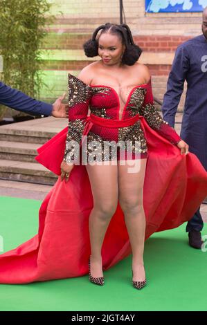 The Earth Shot Prize Awards at Alexandra Palace in London - Green Carpet Arrivals Featuring: Yemi Alade wo: London, Vereinigtes Königreich Wann: 17 Oct 2021 Credit: WENN.com Stockfoto