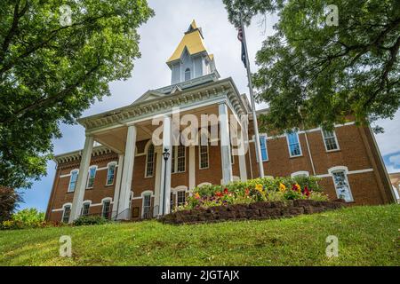 Die Price Memorial Hall der University of North Georgia mit ihrem echten Dahlonega-Goldgondel in Dahlonega, Georgia. (USA) Stockfoto