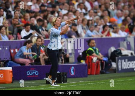 Martina Voss-Tecklenburg Coach (Frauen Deutschland) während des UEFA Women s Euro England 2022-Spiels zwischen Deutschland 2-0 Spanien im Brentford Community Stadium am 12 2022. Juli in London, England. Quelle: Maurizio Borsari/AFLO/Alamy Live News Stockfoto