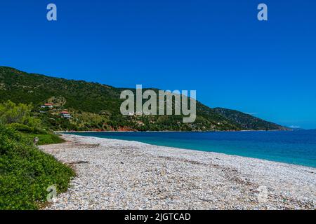 Der berühmte Strand von Agios Dimitrios auf der Insel Alonissos, Sporaden, Griechenland Stockfoto