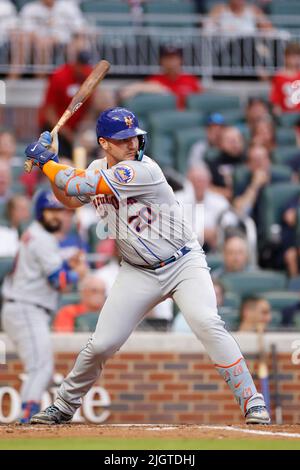 ATLANTA, GA – 12. JULI: New York Mets ernannte am 12. Juli 2022 in Atlanta, Georgia den Hitter Pete Alonso (20) Bats gegen die Atlanta Braves im Truist Park. Die Braves besiegten die Mets mit 4:1. (Foto: Joe Robbins/Image of Sport) Stockfoto