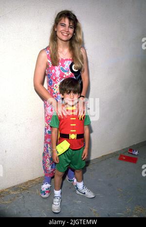 Lisa Welchel und Bruder Casey Justice Coleman um die 1980er Jahre Credit: Ralph Dominguez/MediaPunch Stockfoto